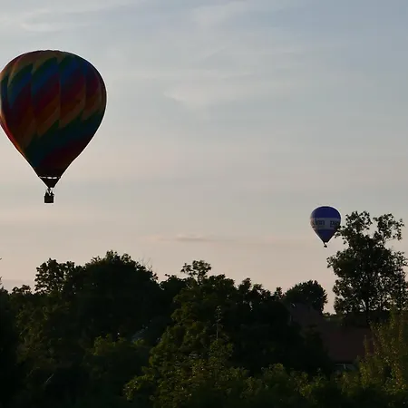 Róże I Jabłonie Gospodarstwo agroturystyczne
