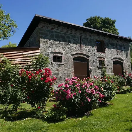 Róże I Jabłonie Gospodarstwo agroturystyczne