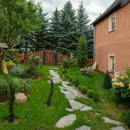 Róże I Jabłonie Gryfów Śląski