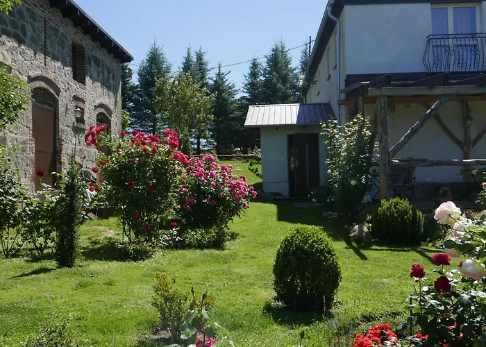 Roze I Jablonie Bauernhof *