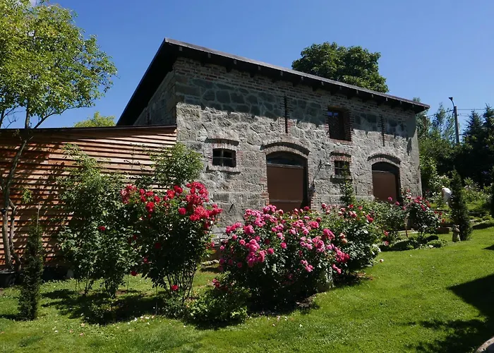 Roze I Jablonie Bauernhof