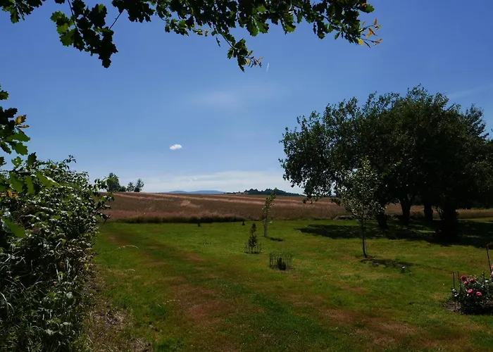 Roze I Jablonie Farm stay Gryfow Slaski