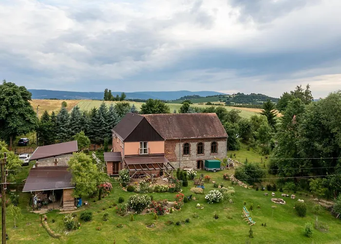 Roze I Jablonie Bauernhof